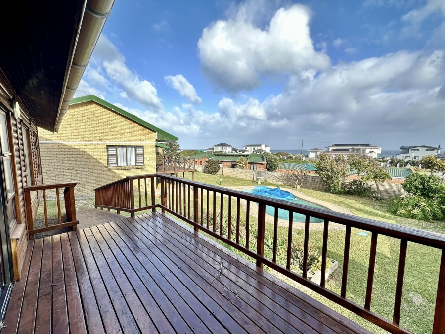 To Let 3 Bedroom Property for Rent in Seaview Eastern Cape